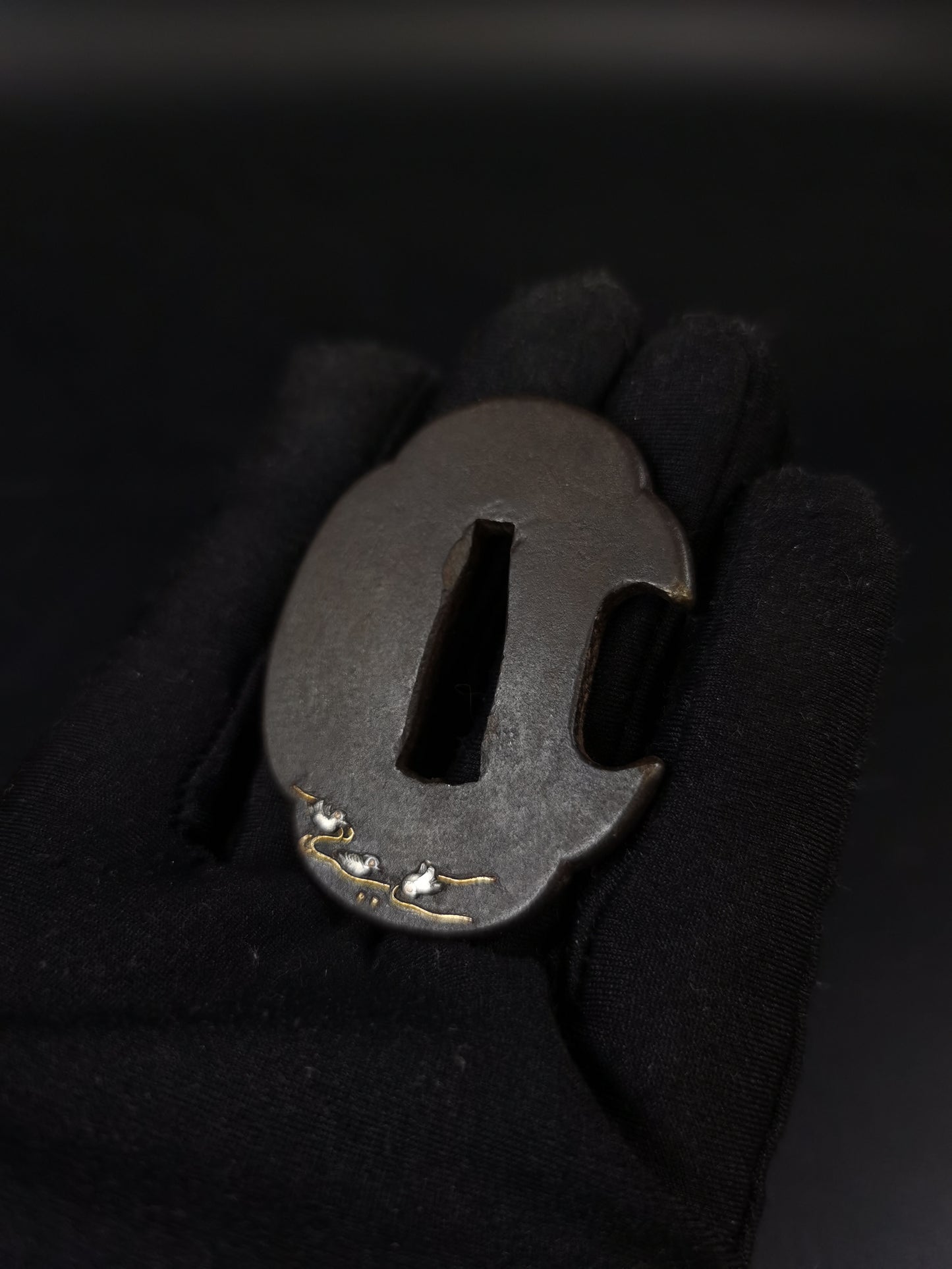 Japanese Flowing Water and Mandarin Ducks Pattern Tsuba for Tanto Edo Period Antique A302