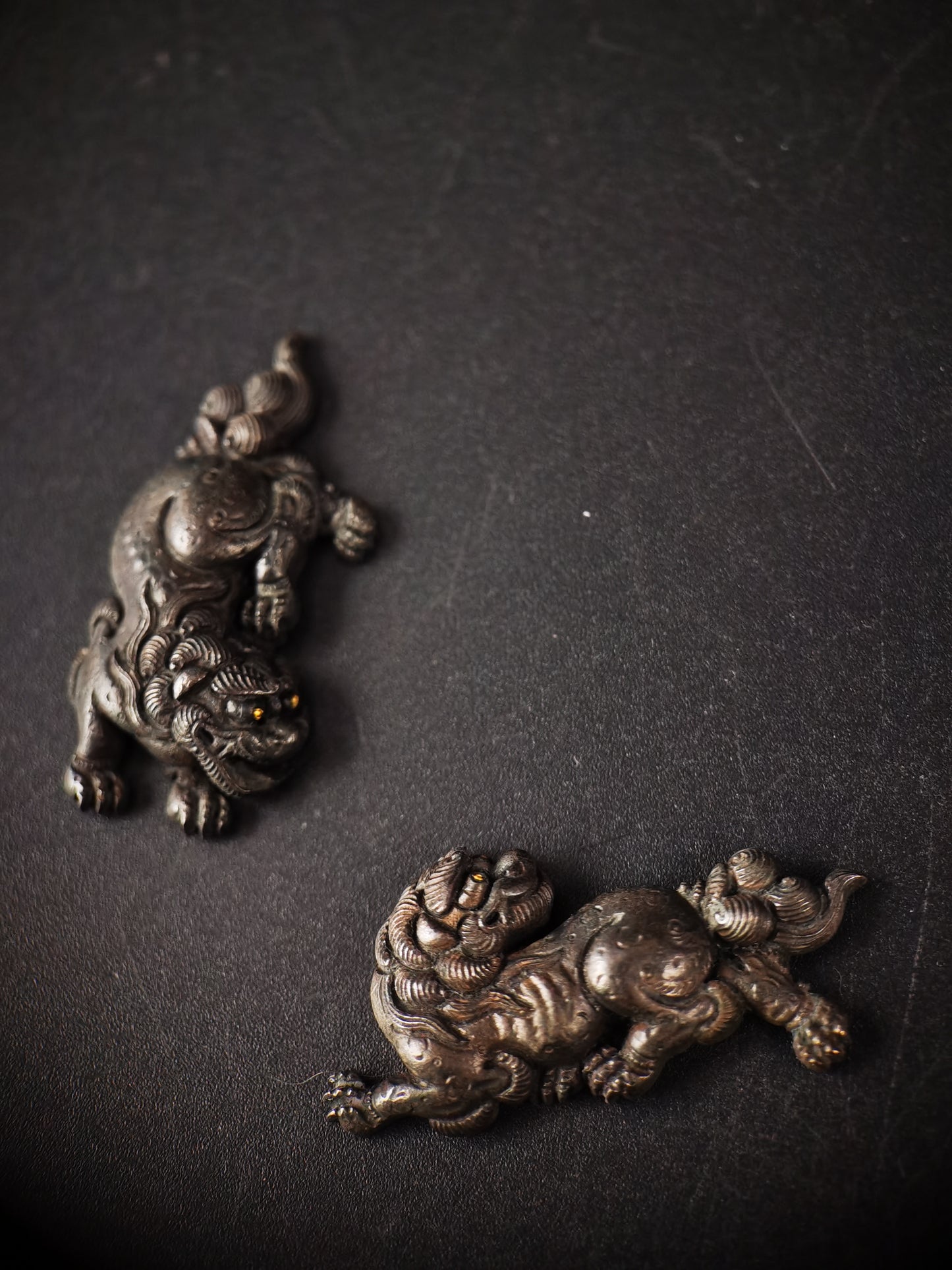 Japanese Lion Dog Menuki for Katana Wakziashi and Tanto Edo Period Antique C108