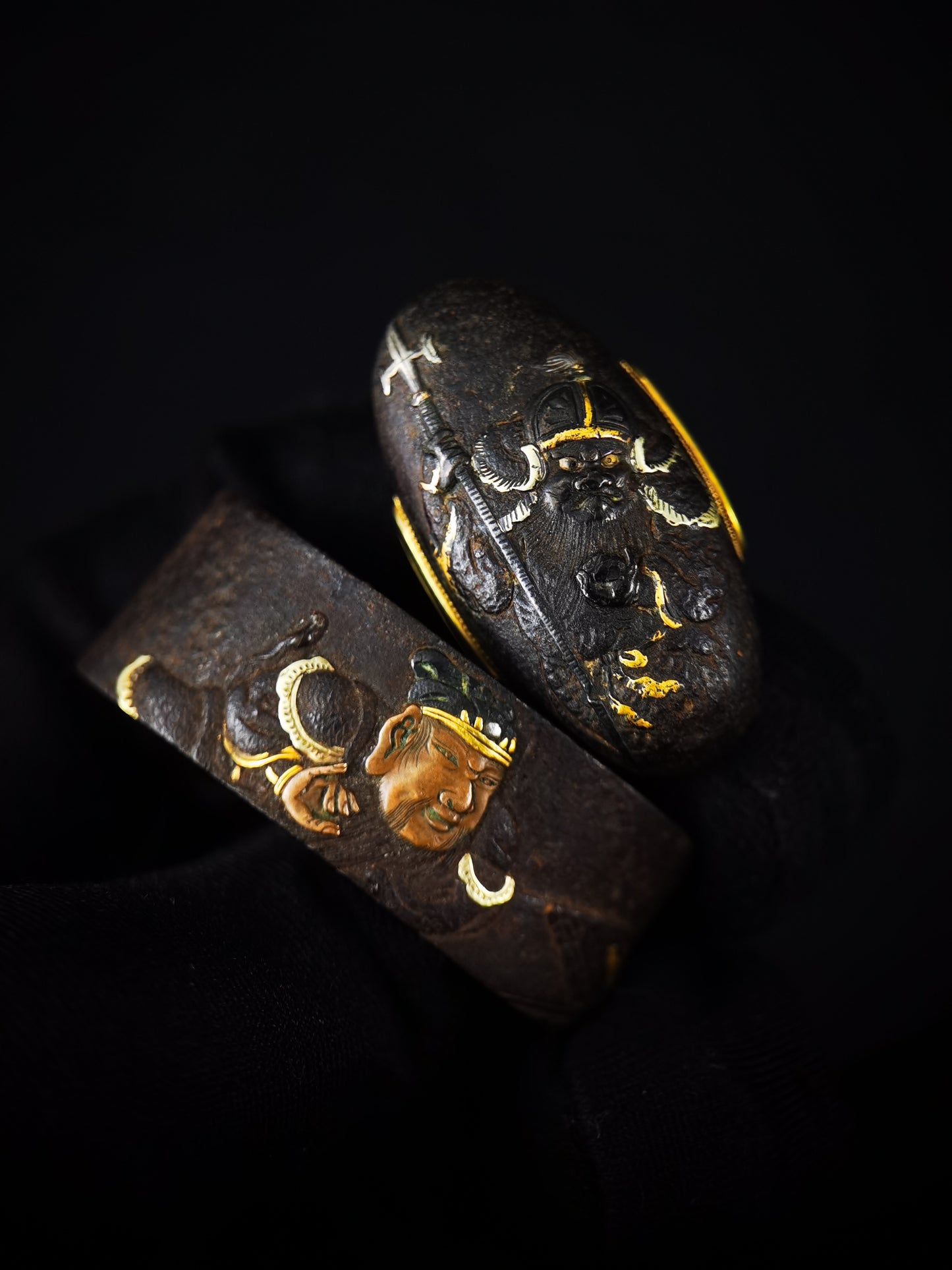 Japanese Guan Yu and Zhang Fei Fuchi & Kashira for Katana and Wakziashi Edo Period Antique B172