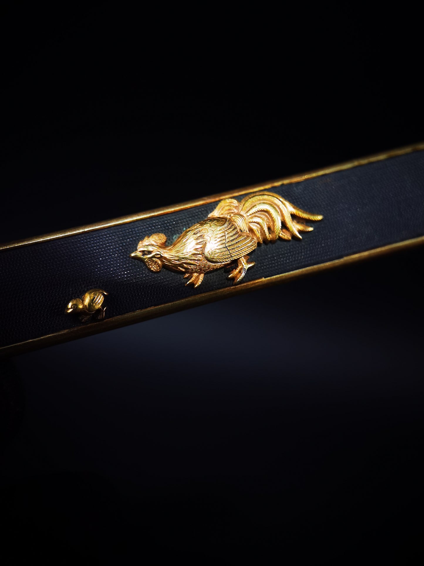 Japanese Parent and Chickens Pattern Kogai for wakziashi and tanto Edo period antique D137