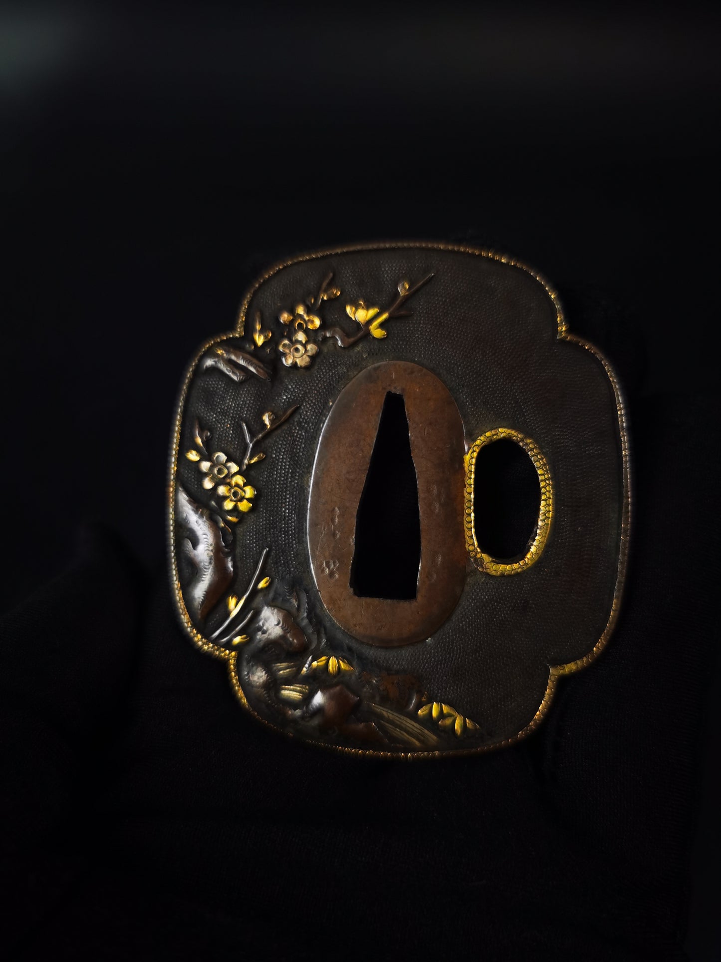 Japanese Phoenix Perching on Ancient Plum Pattern Tsuba for wakziashi and tanto Edo period antique A314