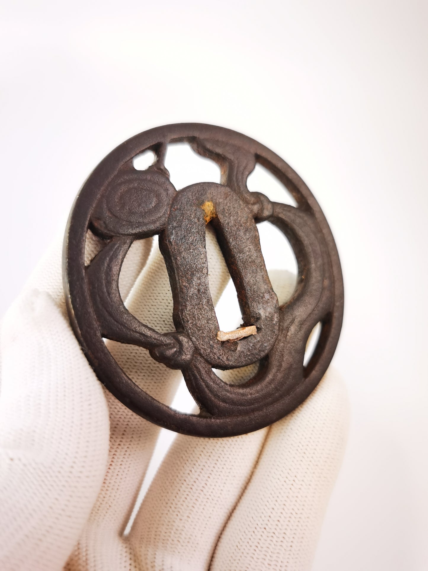 Japanese Flying Silk Ribbon Pattern Tsuba for Katana Wakziashi Edo Period Antique A322