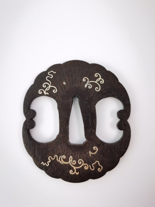 Japanese Ginkgo Leaves and Karakusa Scroll Tsuba for Katana Wakziashi Edo Period Antique A324