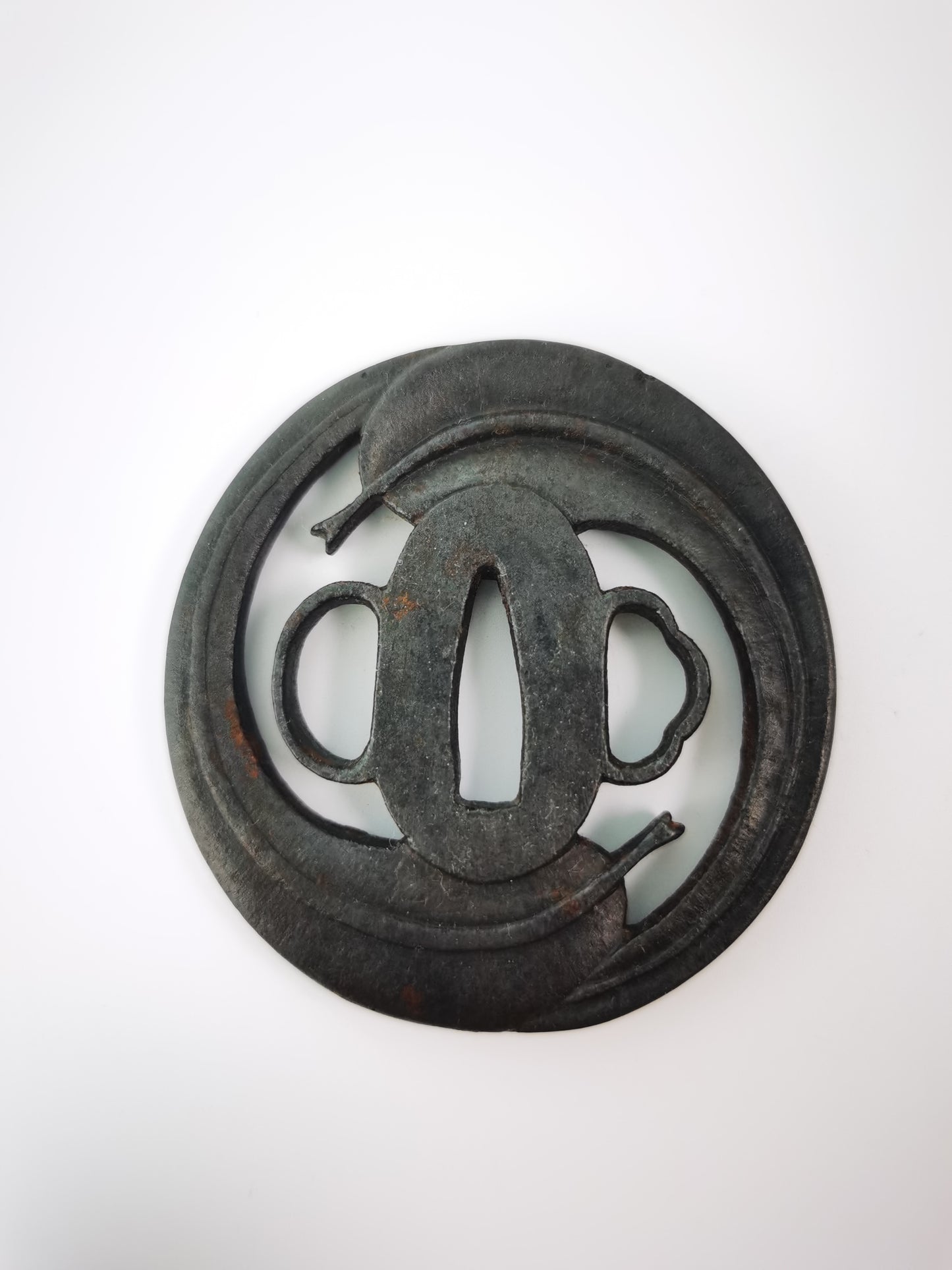 Japanese Double Tomoe Leaf Patterm Tsuba for Wakziashi Tanto Meiji Period Antique A329