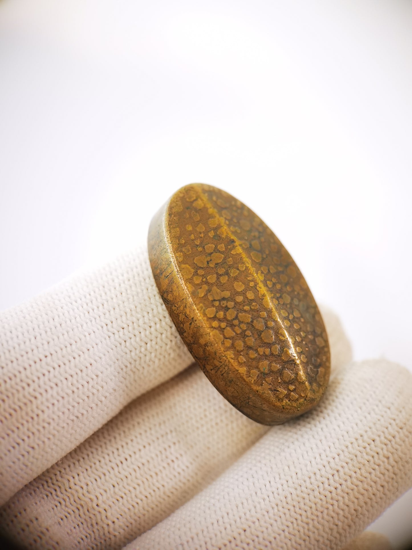 Japanese Bronze Stone Grain Texture Kojiri for Katana Wakziashi Edo Period Antique I024