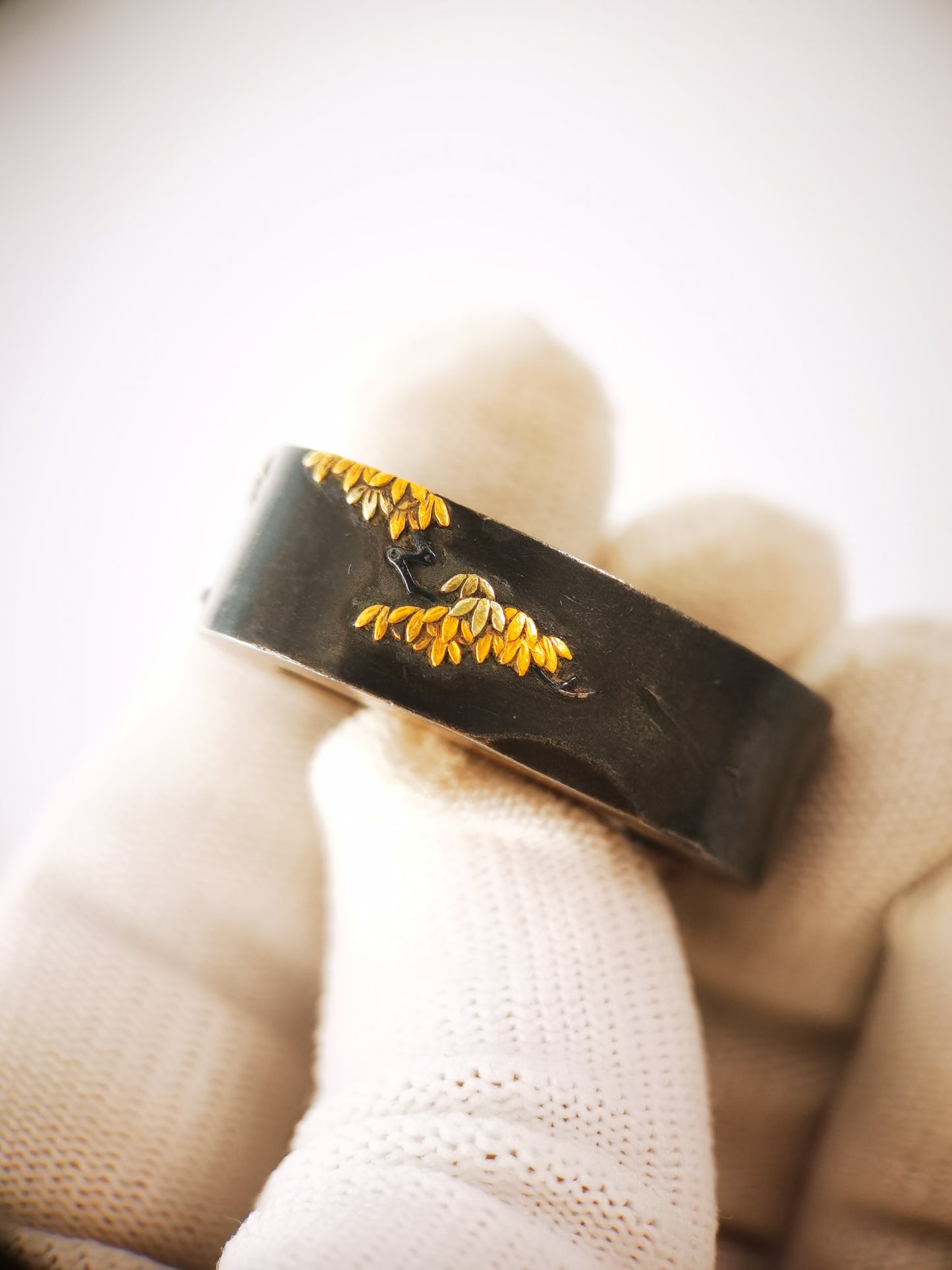 Japanese Chain-linked Lion Dog Pattern Single Fuchi for Katana Wakziashi Edo Period Antique F201