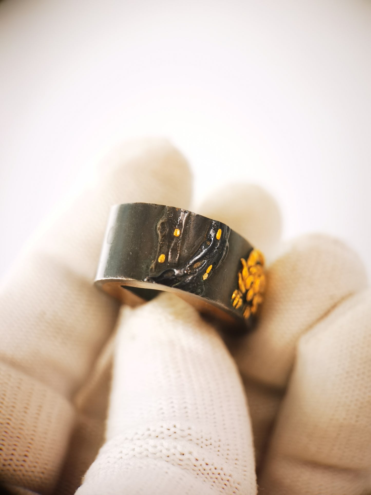Japanese Chain-linked Lion Dog Pattern Single Fuchi for Katana Wakziashi Edo Period Antique F201