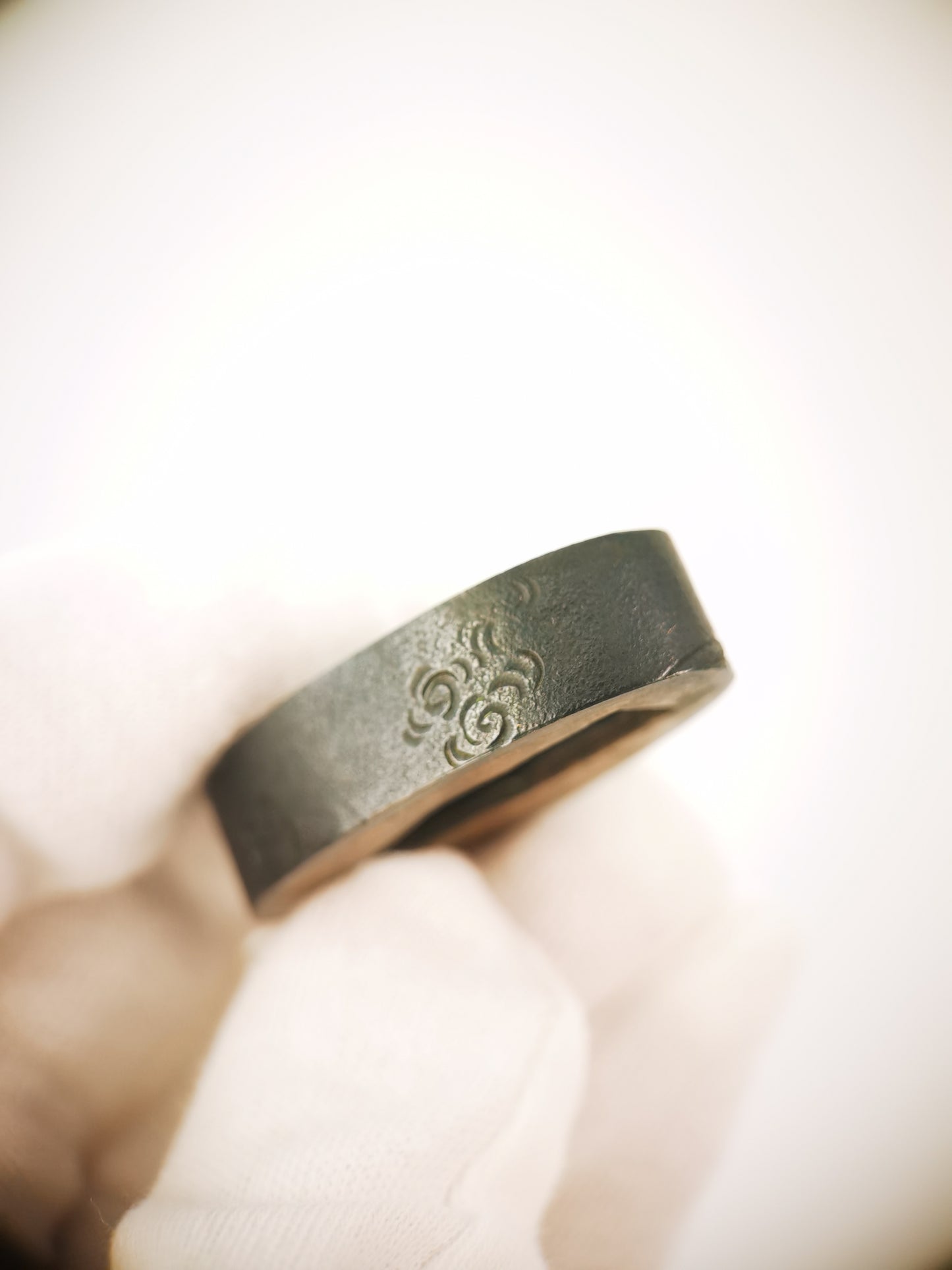 Japanese Green Dragon Crescent Blade Pattern Single Fuchi for Katana Wakziashi Edo Period Antique F202