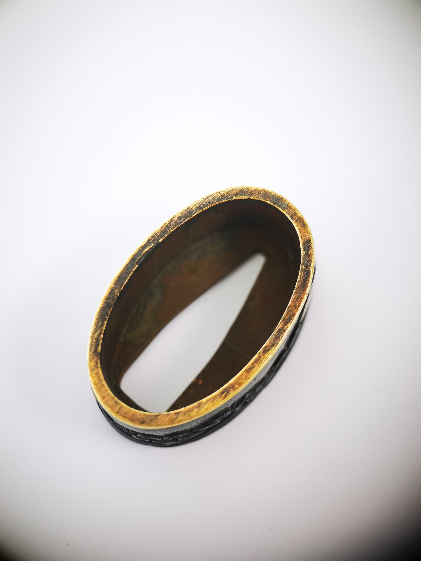 Japanese Moon Rising Over the Sea Pattern Dual-rim Single Fuchi for Katana Wakziashi Edo Period Antique F203