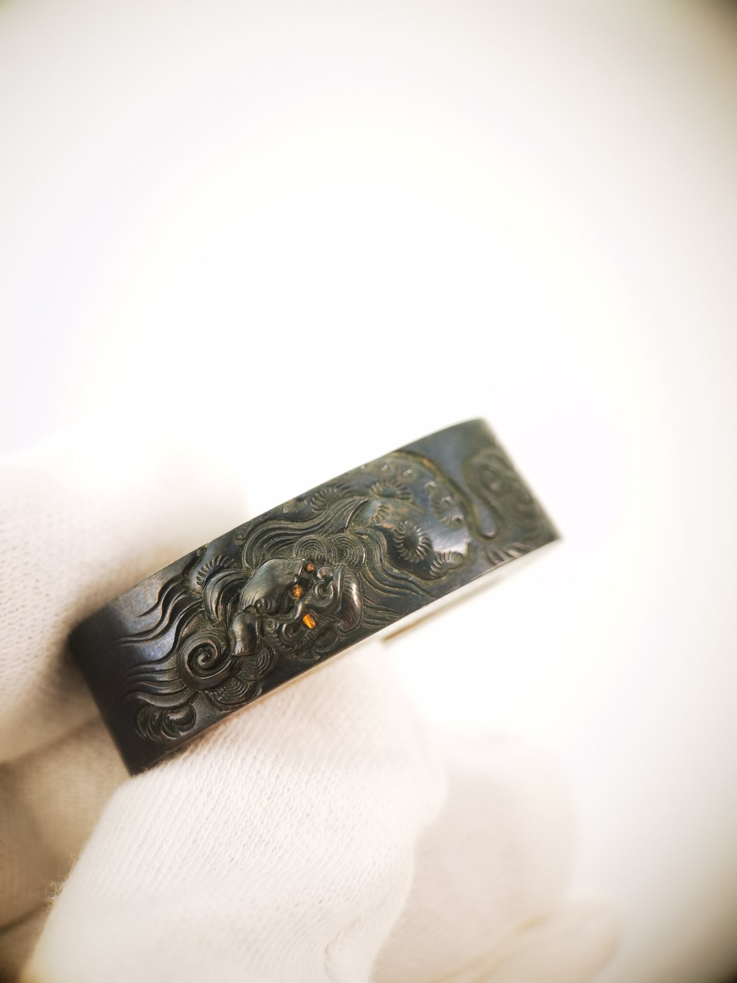 Japanese Lion Dog Pattern Single Fuchi for Katana Wakziashi Edo Period Antique F205
