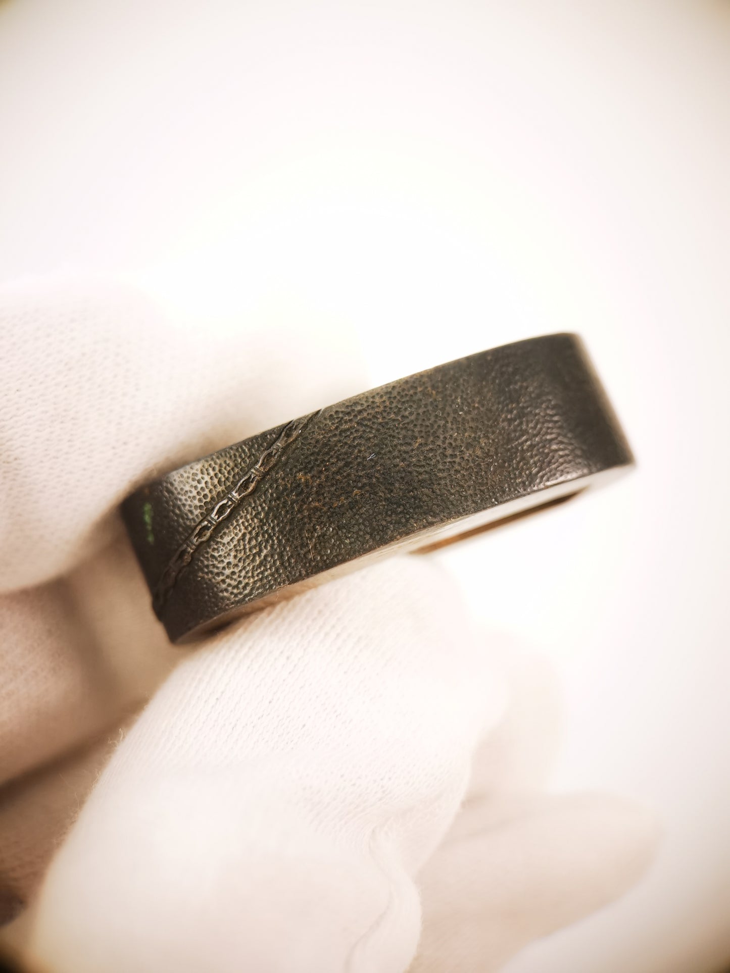 Japanese Imperial Royal Barge Pattern Single Fuchi for Katana Wakziashi Edo Period Antique F206
