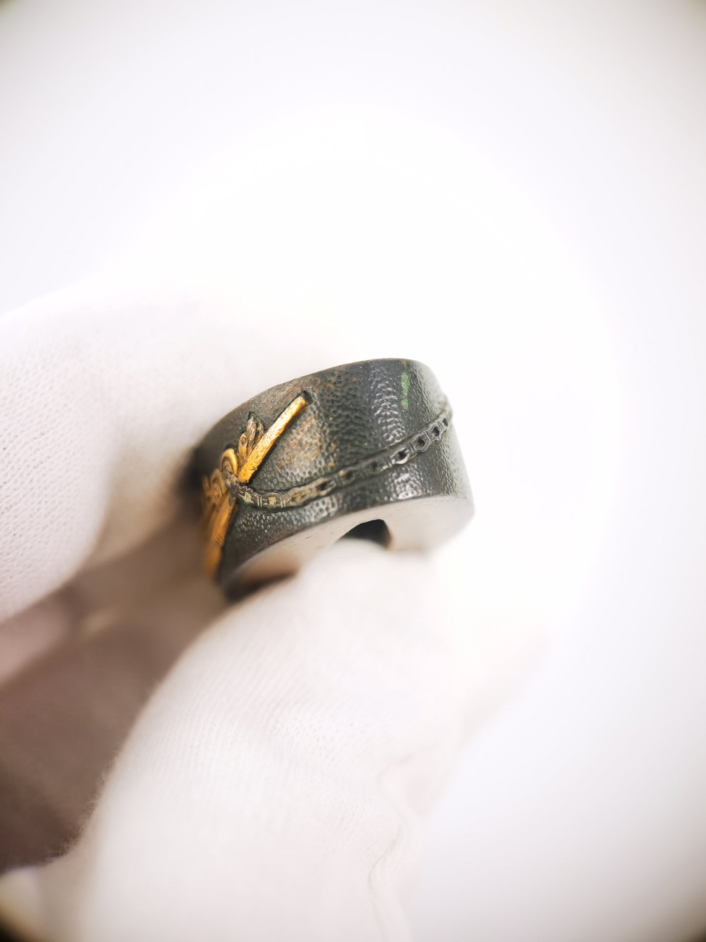 Japanese Imperial Royal Barge Pattern Single Fuchi for Katana Wakziashi Edo Period Antique F206