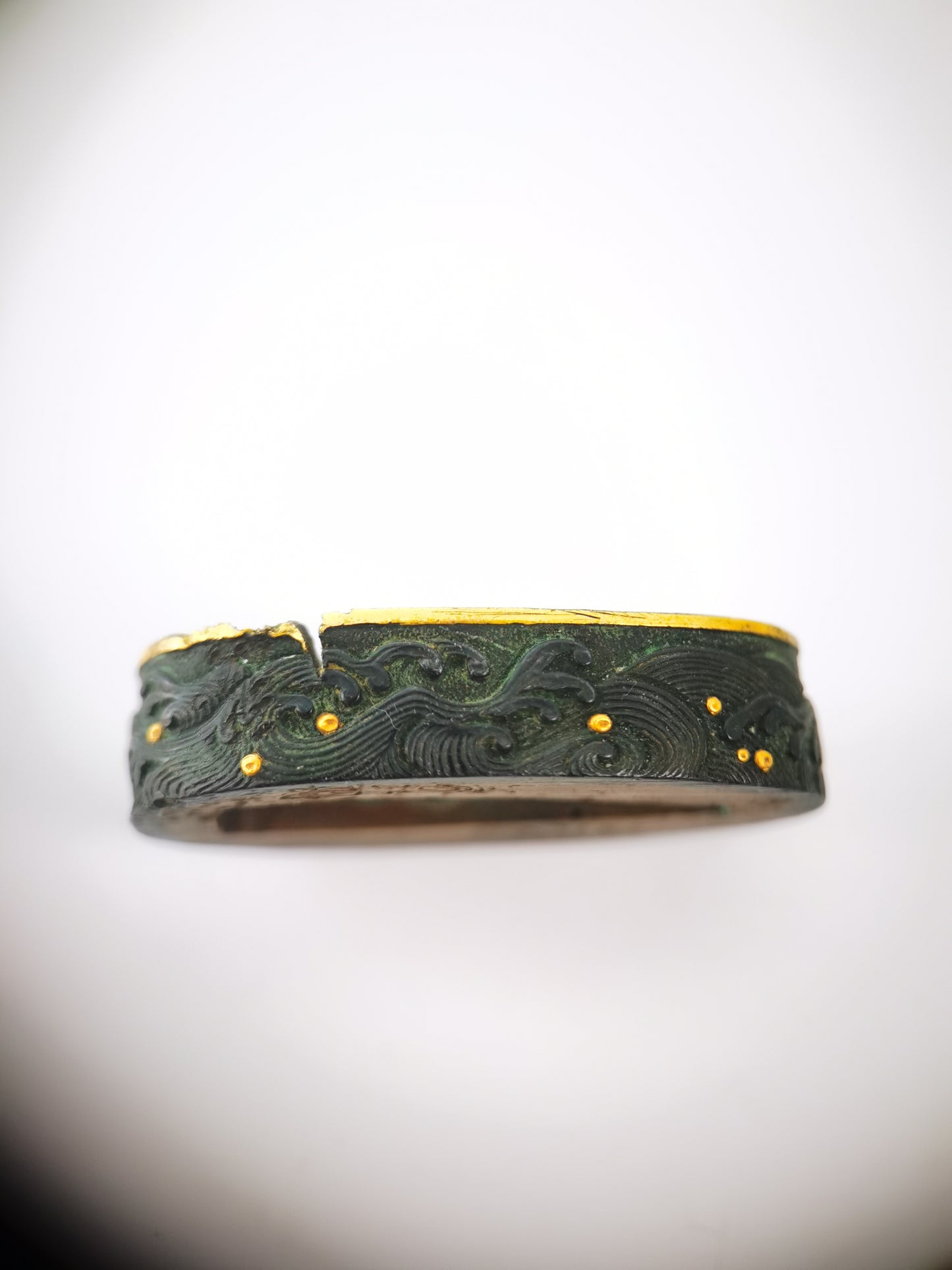 Japanese Wave Pattern Single Fuchi for Katana Wakziashi Edo Period Antique F210
