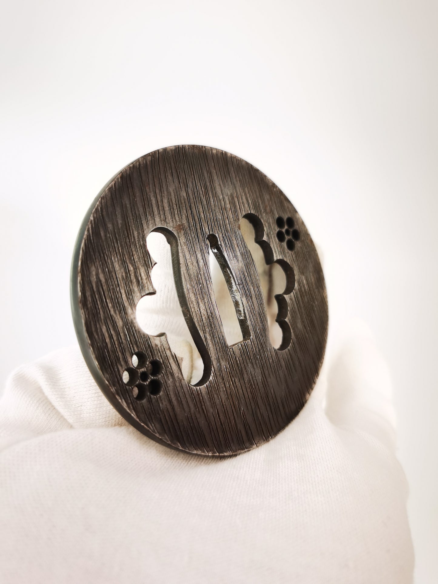 Japanese Shigure-yasuriji with Sakura Pattern  Tsuba for katana A354