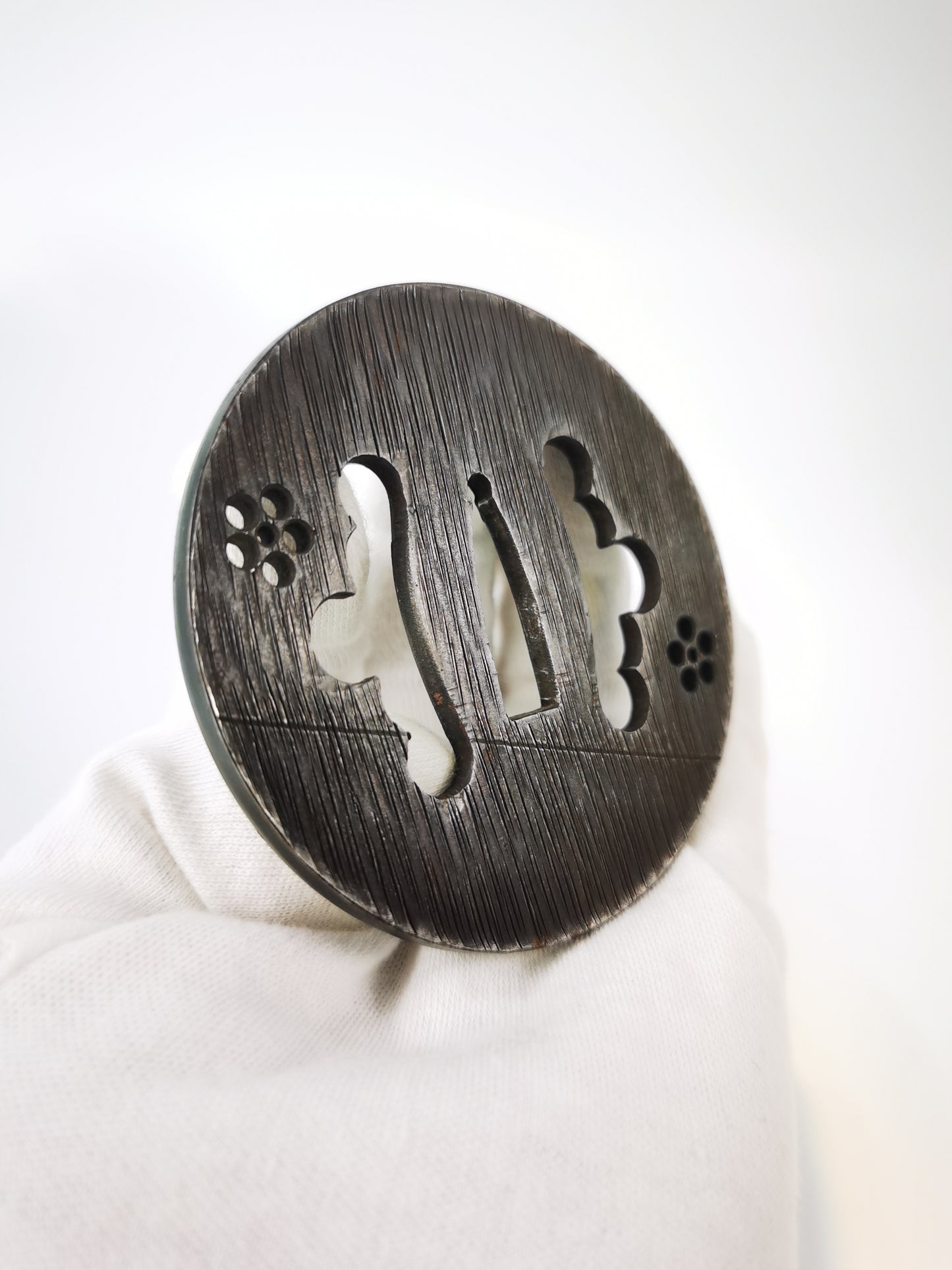 Japanese Shigure-yasuriji with Sakura Pattern  Tsuba for katana A354