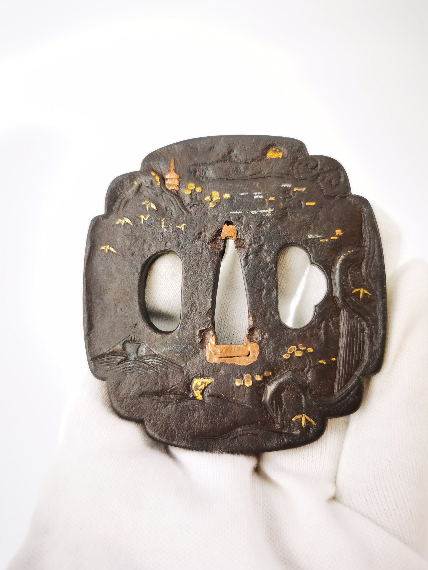 Japanese Mountains-and-rivers scenic Pattern Tsuba for  Katana Edo Period A335