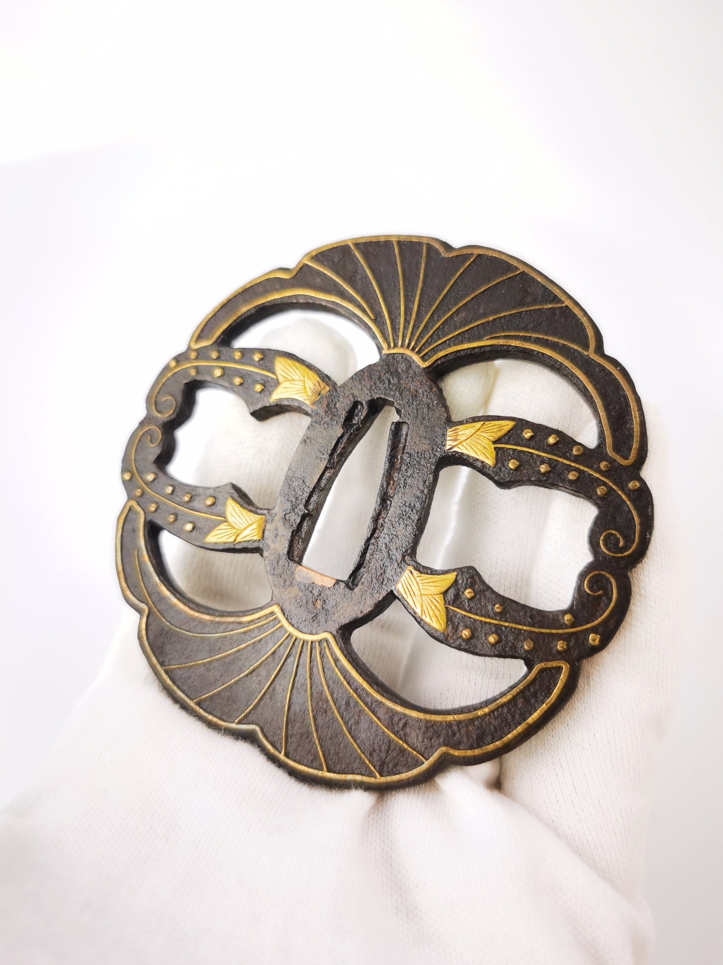 Japanese Ginkgo leaf & flora Pattern Tsuba for  Katana Edo Period Antique A340