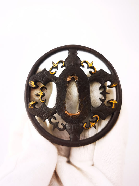 Japanese Flora Pattern Tsuba for  Katana Wakziashi Edo Period Antique A341