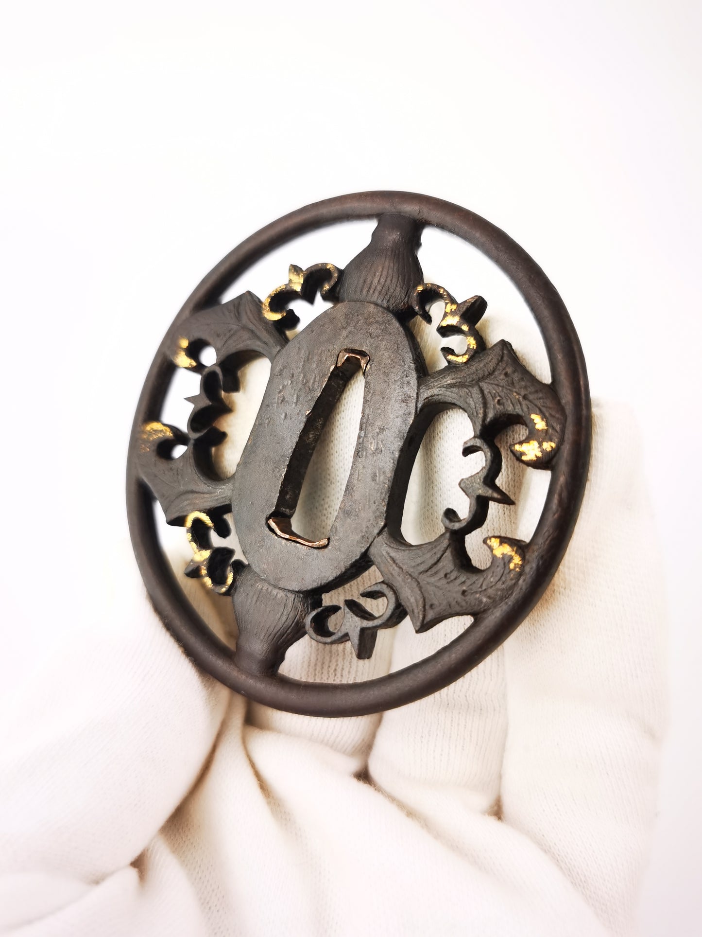 Japanese Flora Pattern Tsuba for  Katana Wakziashi Edo Period Antique A341