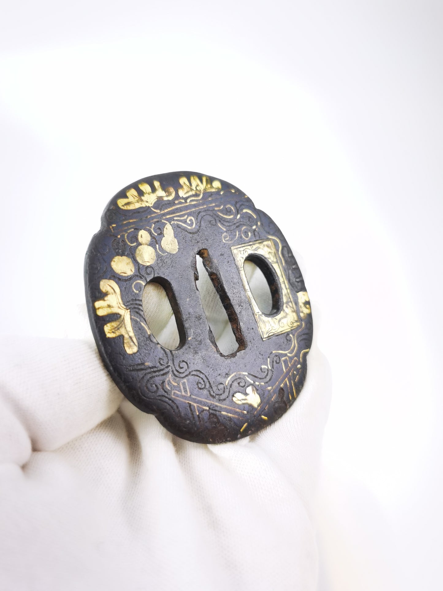 Japanese Inlaid Gourd & Twisting Vine Tsuba for  Wakziashi Edo Period Antique A342