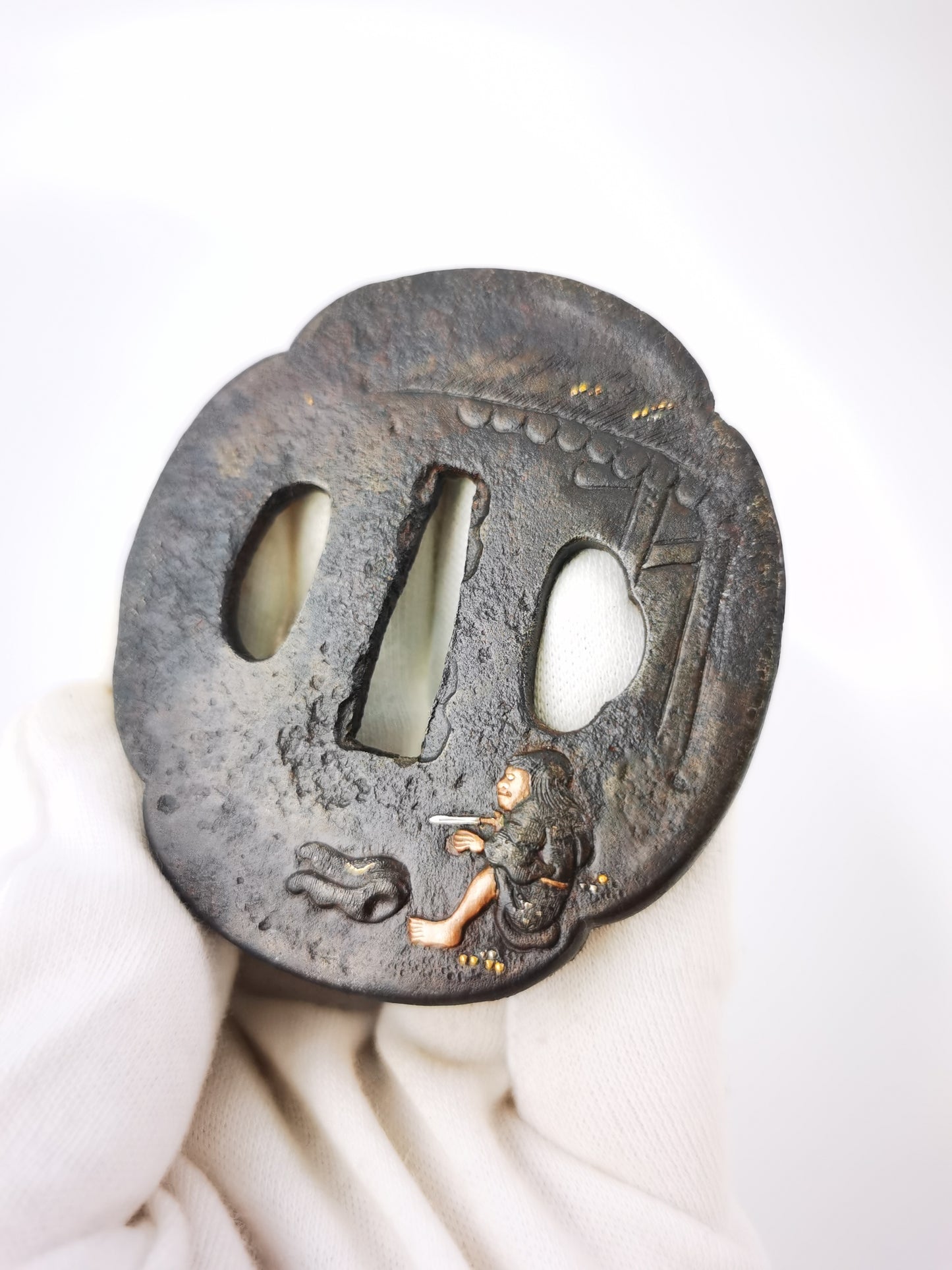 Japanese Antique Bridge & Figurine Pattern Tsuba for  Wakziashi Edo Period Antique A346