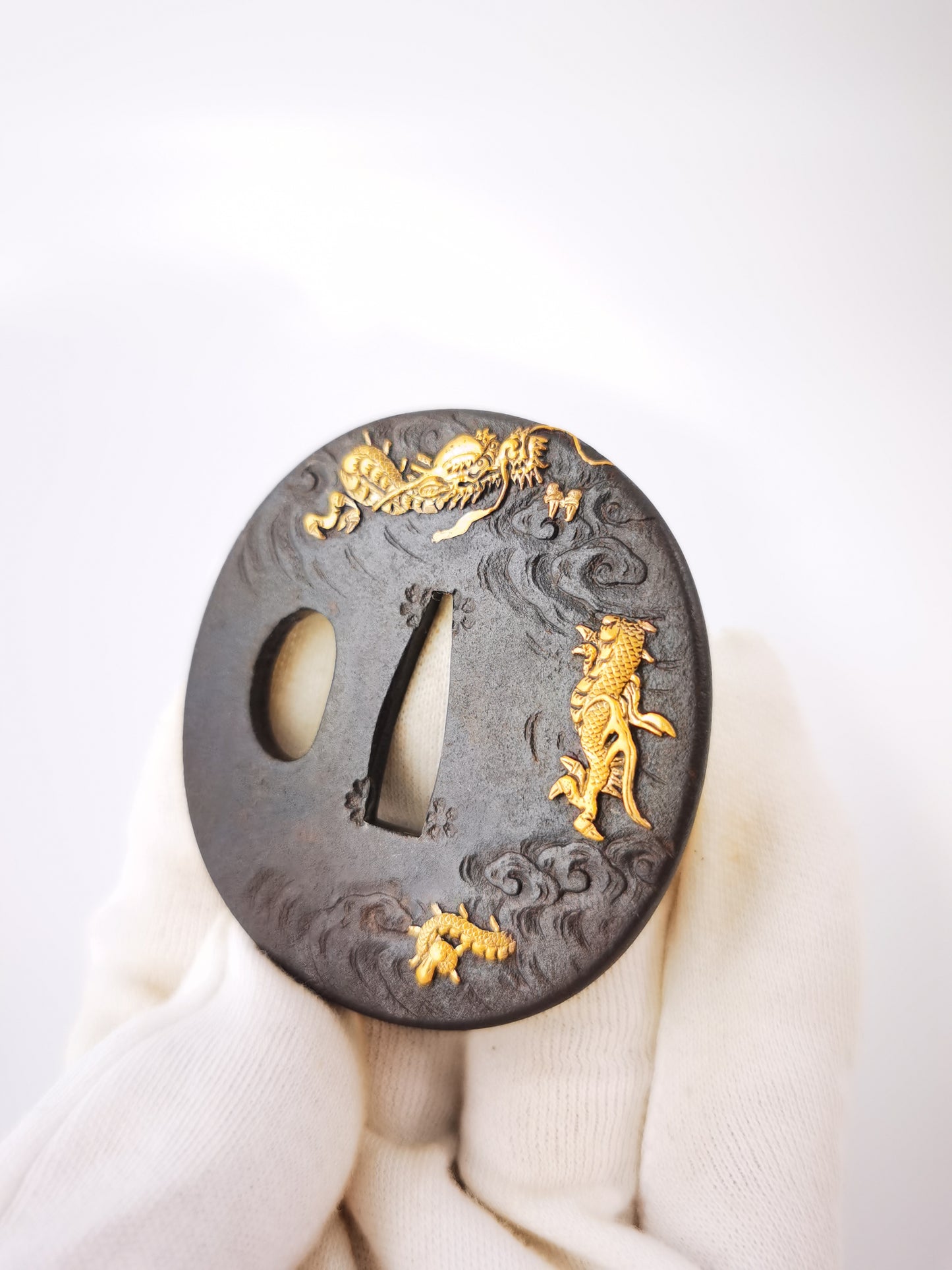 Japanese Cloud Dragon Pattern  Tsuba for Tanto Edo Period A353