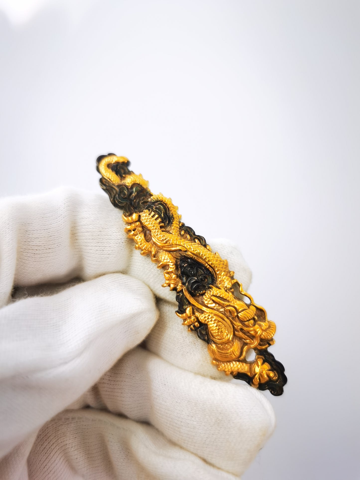 Japanese Type Big Cloud-Dragon Pattern Menuki for Tachi wakziashi Y032