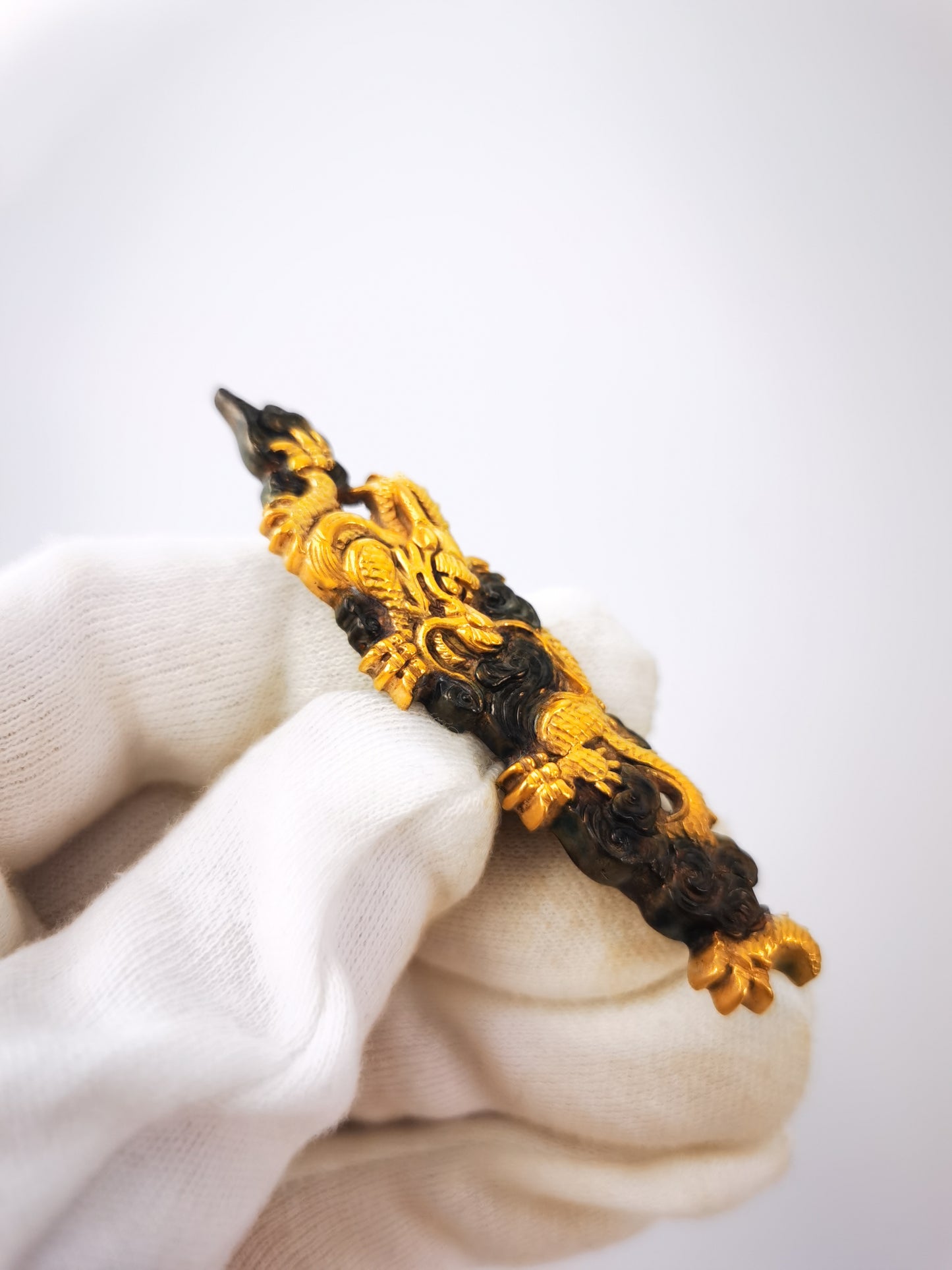 Japanese Type Big Cloud-Dragon Pattern Menuki for Tachi wakziashi Y032
