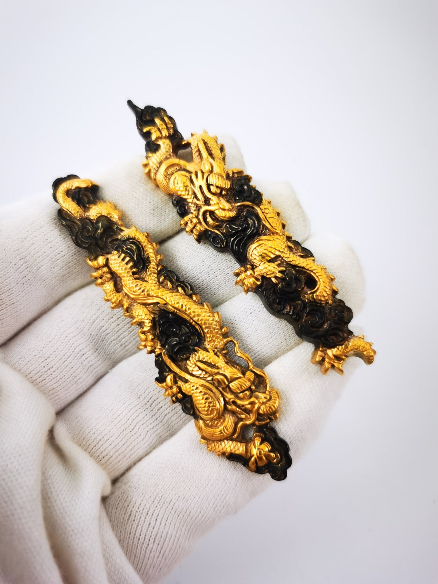 Japanese Type Big Cloud-Dragon Pattern Menuki for Tachi wakziashi Y032