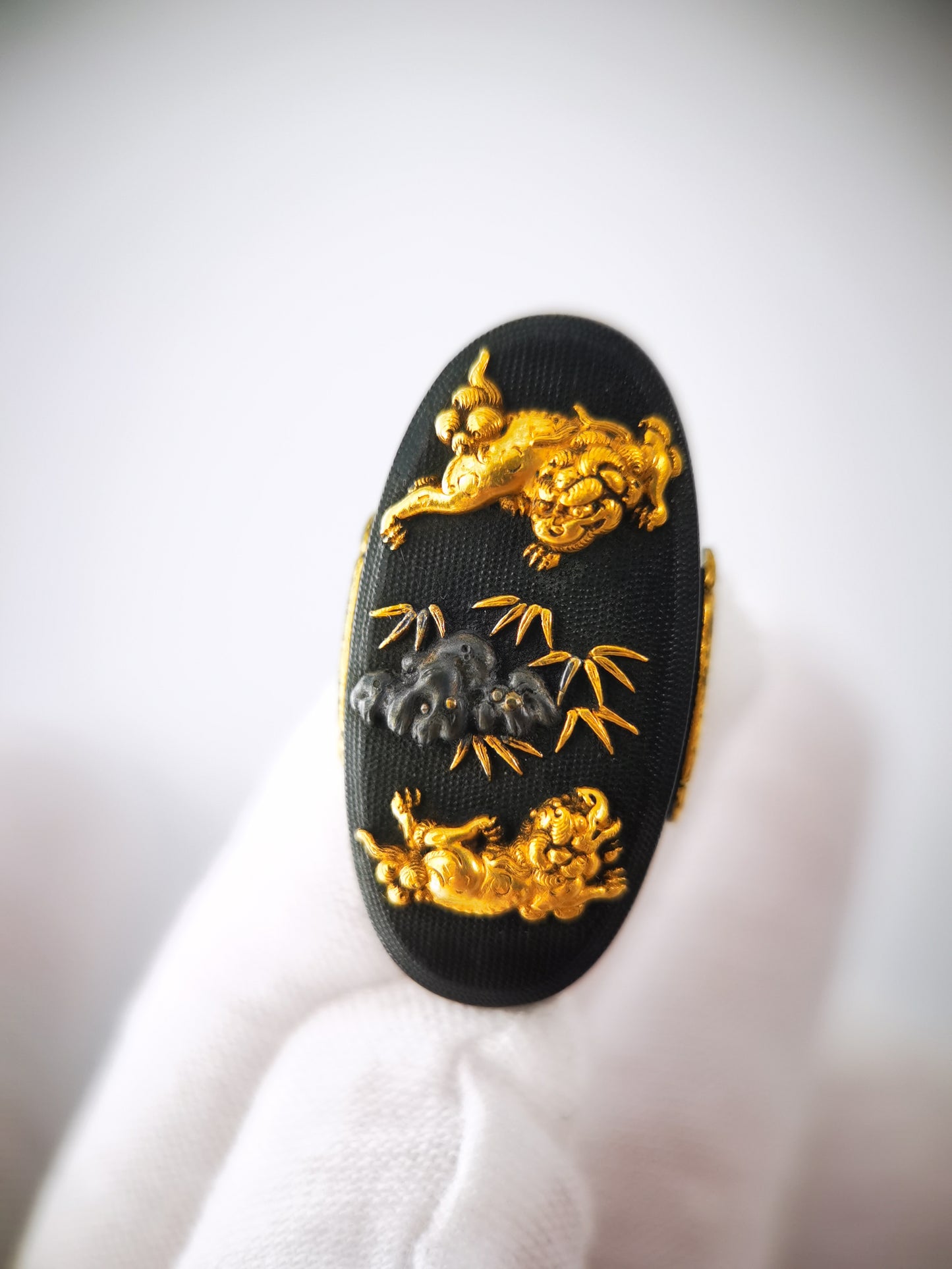 Japanese Small Lion Dog Pattern Fuchi&Kashira for Katana Wakziashi Edo Period Antique B174