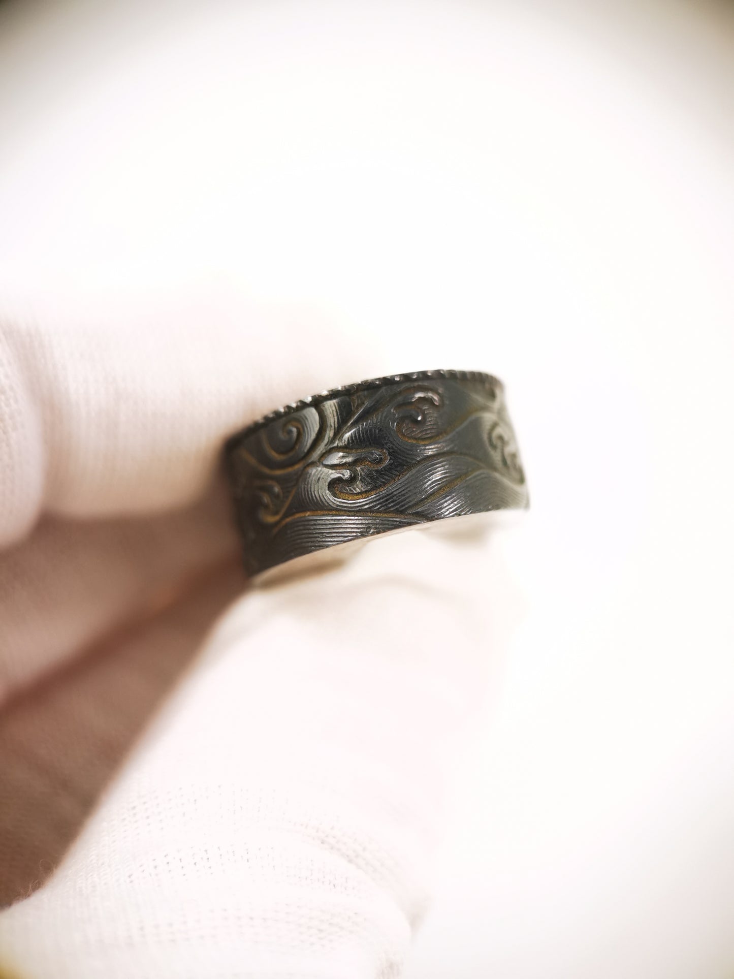 Japanese Wave Pattern Double Layer Single Fuchi for Katana Wakziashi Edo Period Antique F215