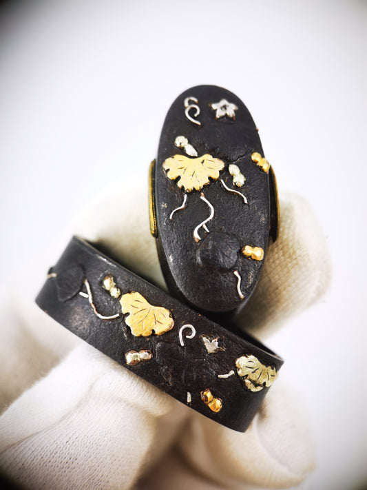 Japanese Gourd Pattern Fuchi and Kashira for Katana Wakziashi Edo Period Antique B176