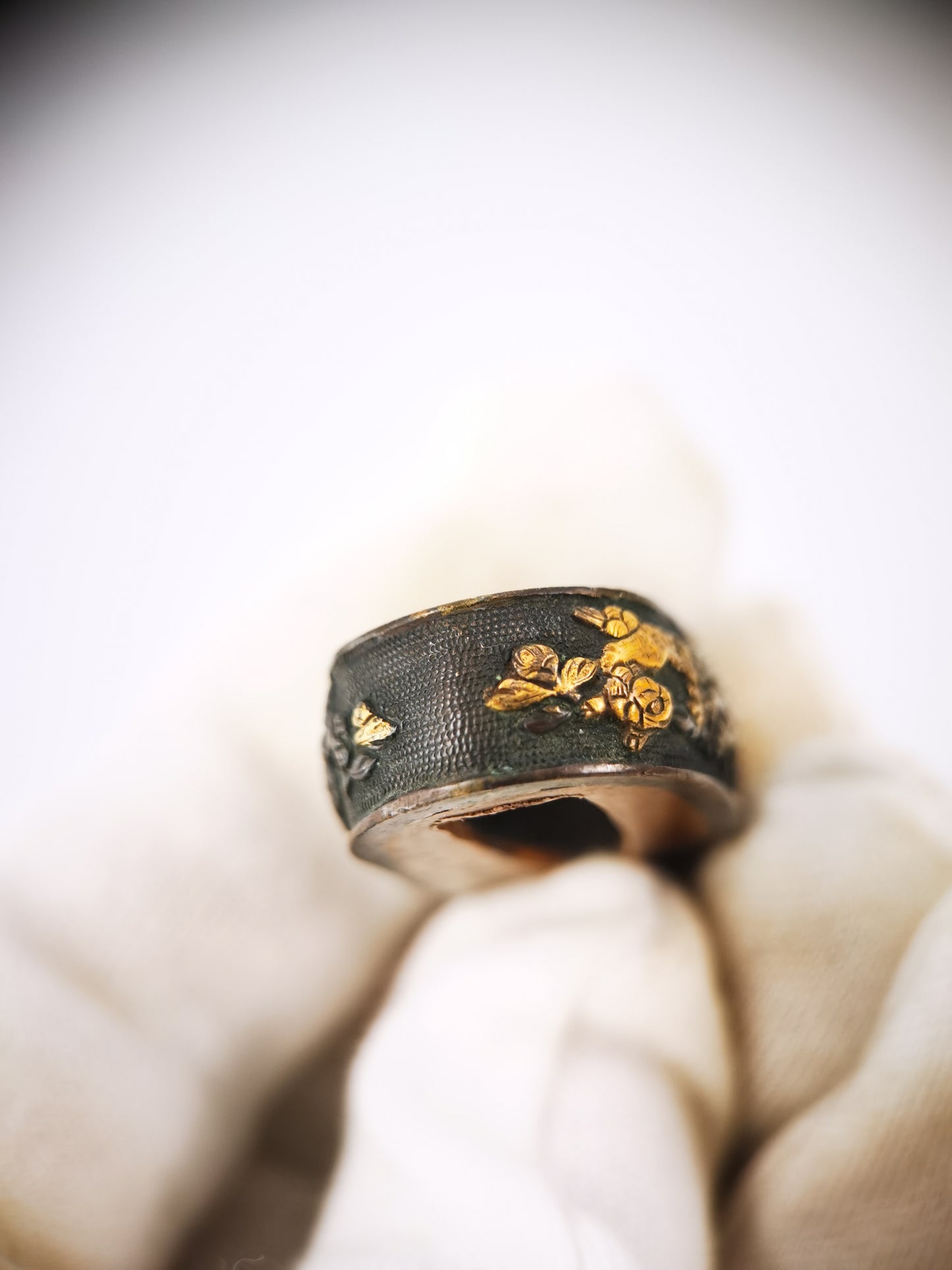 Japanese Lion Dog and Peony Pattern Fuchi and Kashira for Wakziashi Edo Period Antique B178
