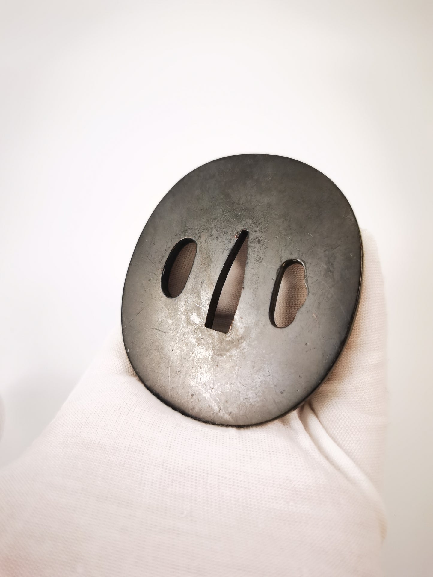 Japanese Plain Shakudo copper tsuba for Wakziashi Edo Period Antique A357