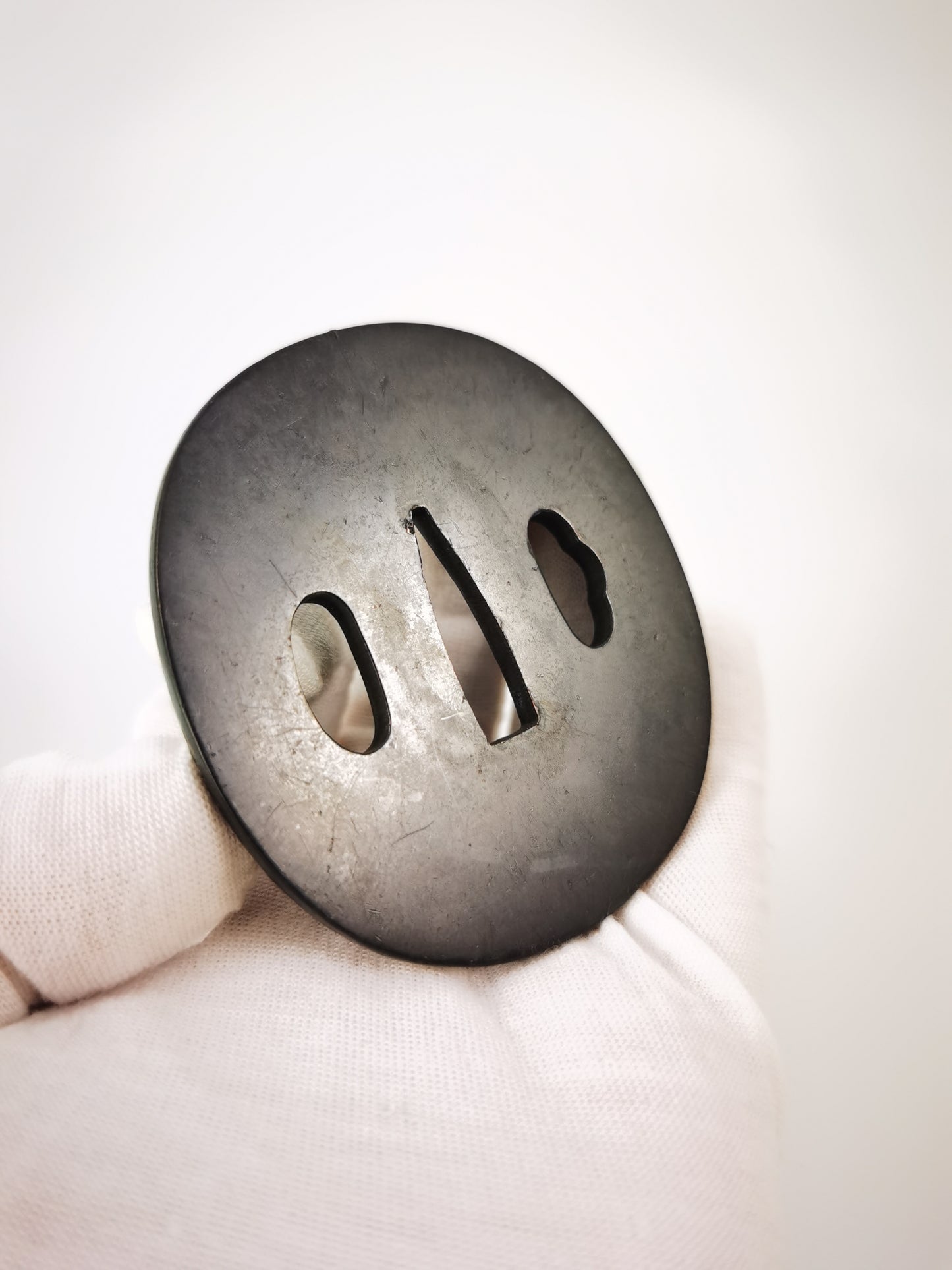 Japanese Plain Shakudo copper tsuba for Wakziashi Edo Period Antique A357