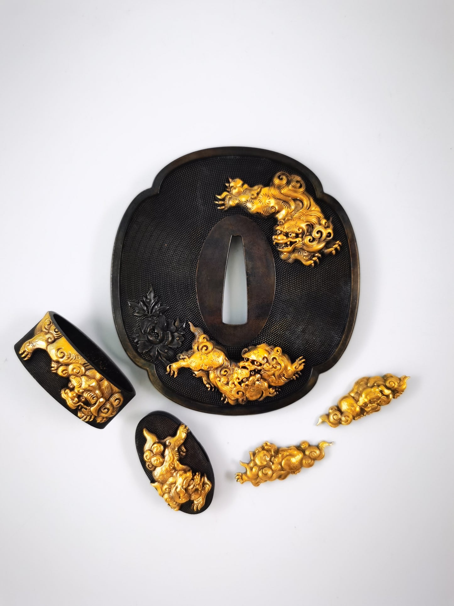 Japanese Lion Dog and Peony Pattern Tsuba F&K Menuki set for Katana, Y190