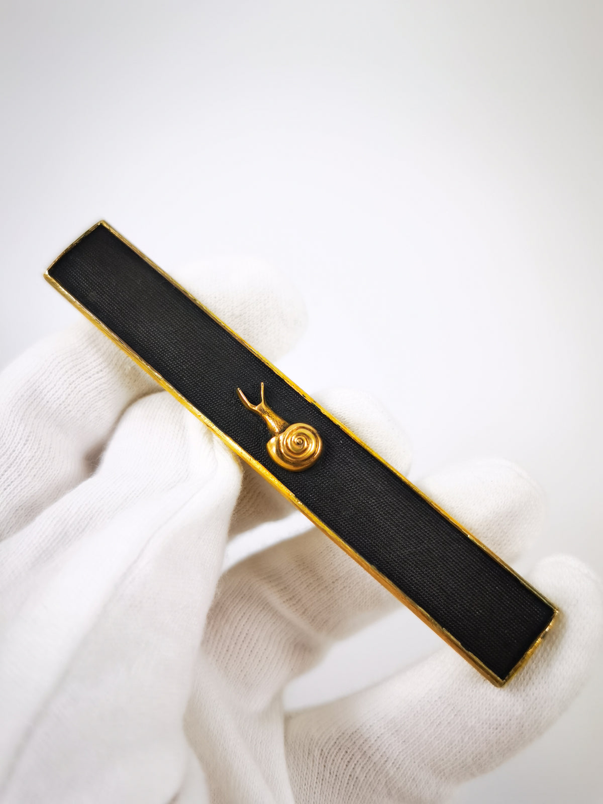 Japanese Sword Fitting Snail motif kozuka for Wakzaishi and Tanto Edo Period Antique D148