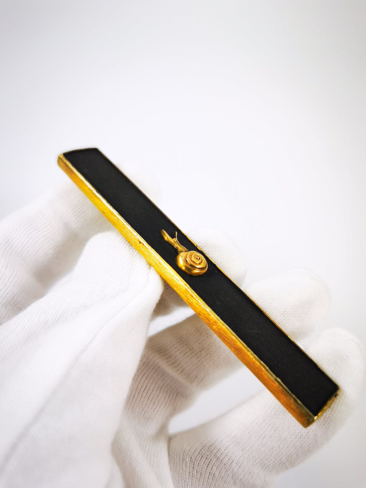 Japanese Sword Fitting Snail motif kozuka for Wakzaishi and Tanto Edo Period Antique D148