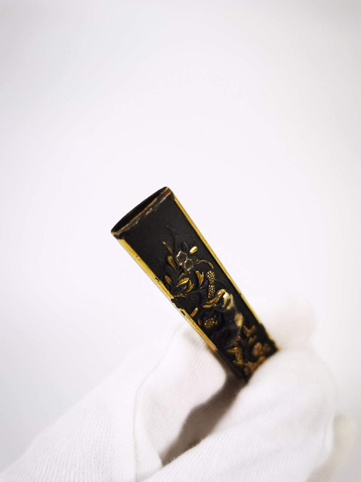 Japanese Sword Fitting Grass and Steed motif kozuka for Wakzaishi and Tanto Edo Period Antique D149