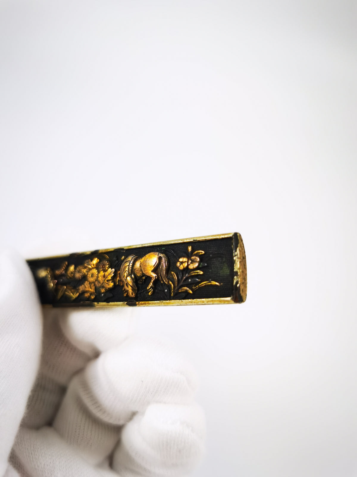 Japanese Sword Fitting Grass and Steed motif kozuka for Wakzaishi and Tanto Edo Period Antique D149