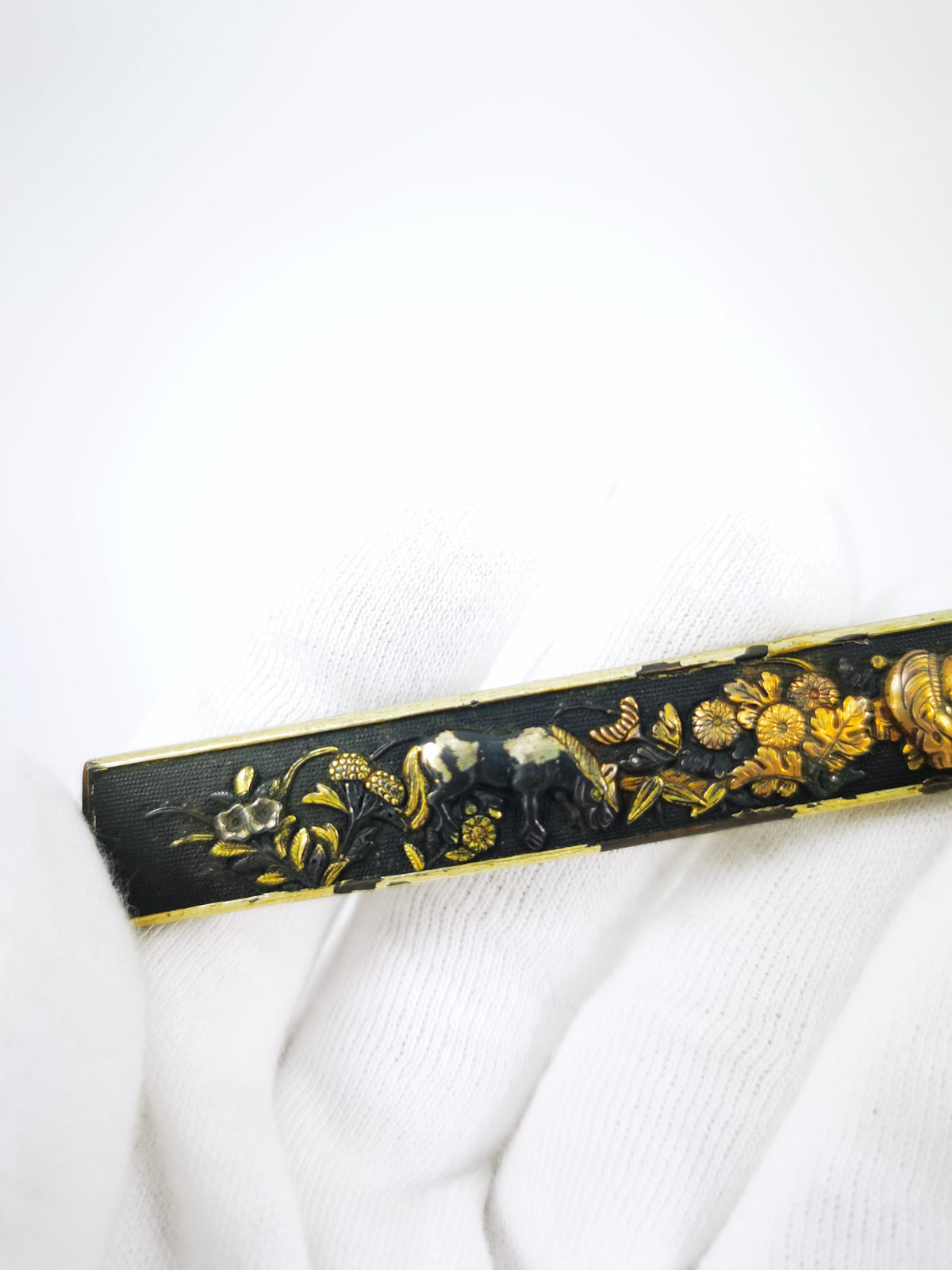 Japanese Sword Fitting Grass and Steed motif kozuka for Wakzaishi and Tanto Edo Period Antique D149