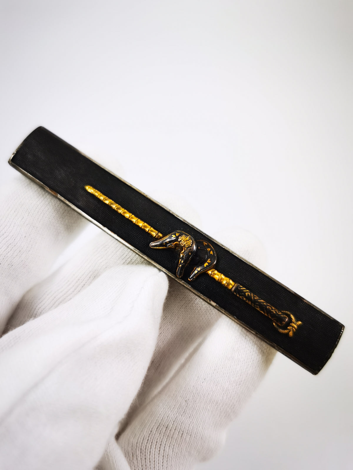 Japanese Sword Fitting Saddle and War Whip motif kozuka for Wakzaishi and Tanto Edo Period Antique D151