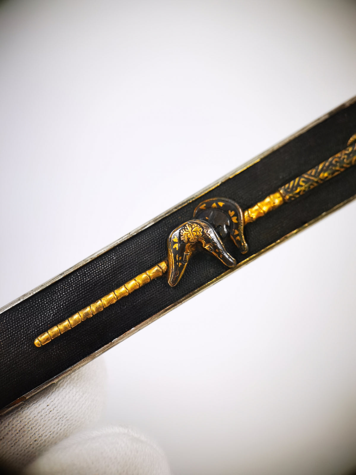 Japanese Sword Fitting Saddle and War Whip motif kozuka for Wakzaishi and Tanto Edo Period Antique D151