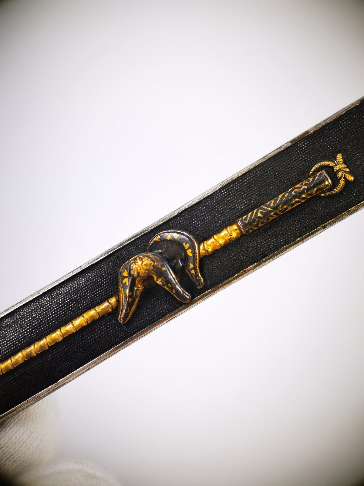 Japanese Sword Fitting Saddle and War Whip motif kozuka for Wakzaishi and Tanto Edo Period Antique D151