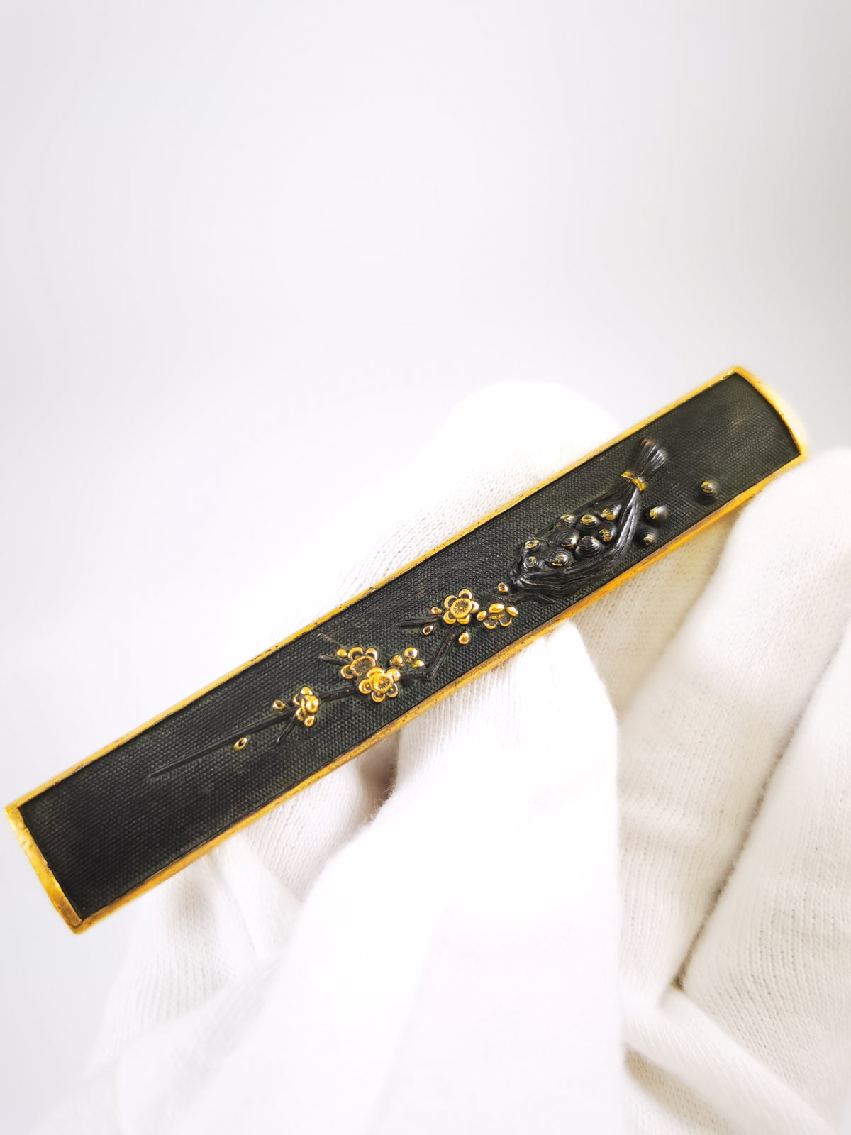 Japanese Sword Fitting Plum Blossom & Shell Assortment Motify kozuka for Wakzaishi and Tanto Edo Period Antique D152