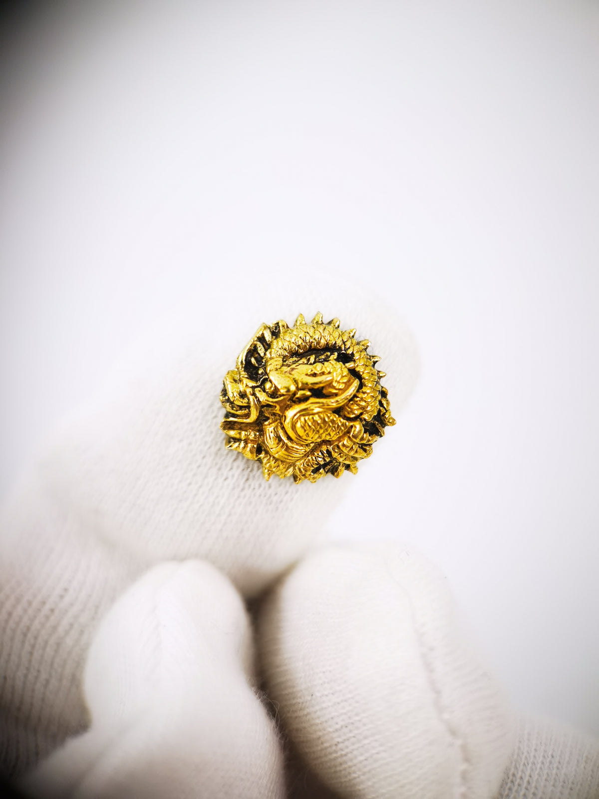 Japanese Sword Fitting Circular Coiled Dragon Motify Kogai & Menuki for Wakzaishi and Tanto Edo Period Antique D153
