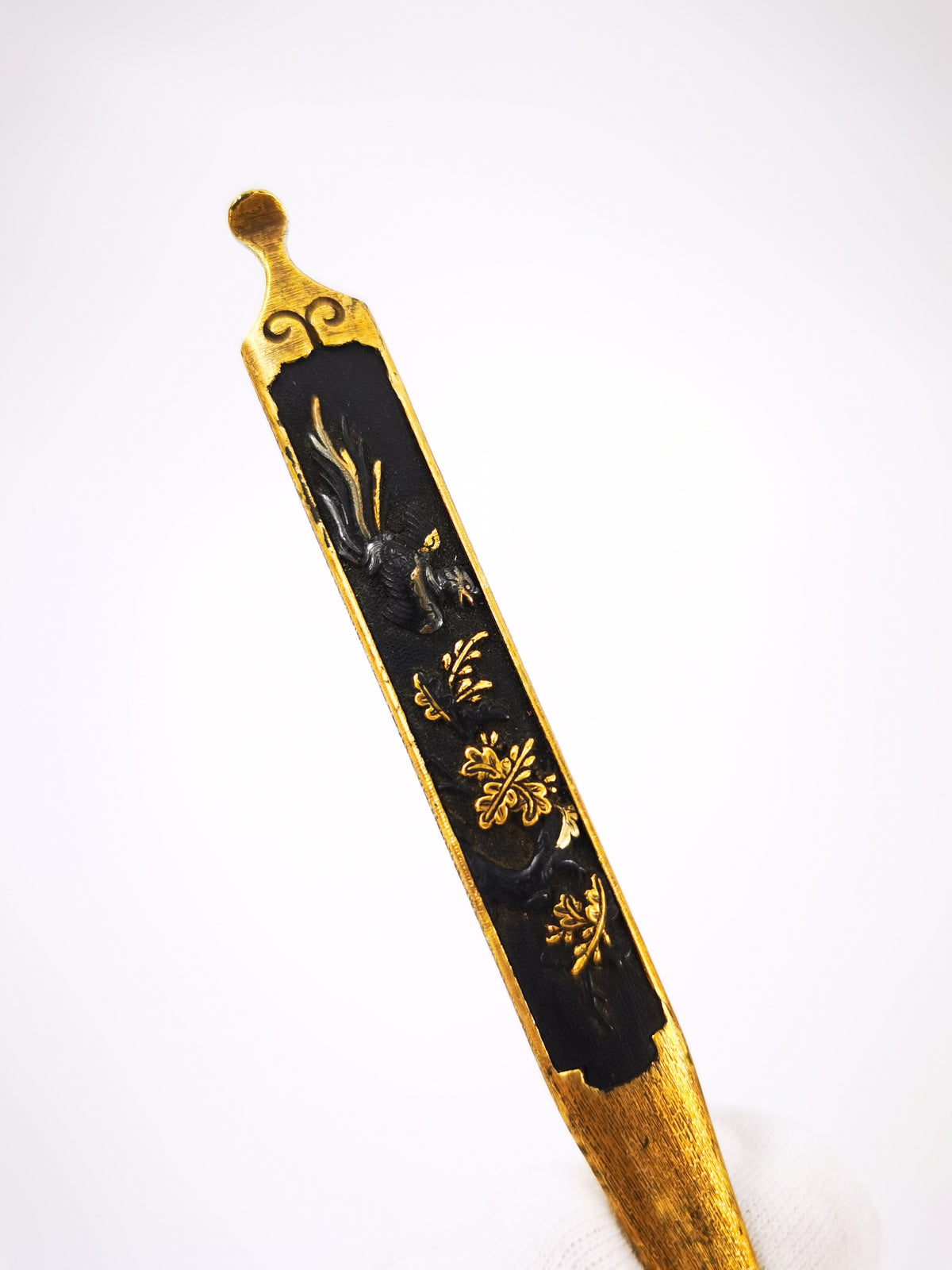 Japanese Sword Fitting Phoenix Perched on Paulownia Motif Kogai for Wakzaishi and Tanto Edo Period Antique D156