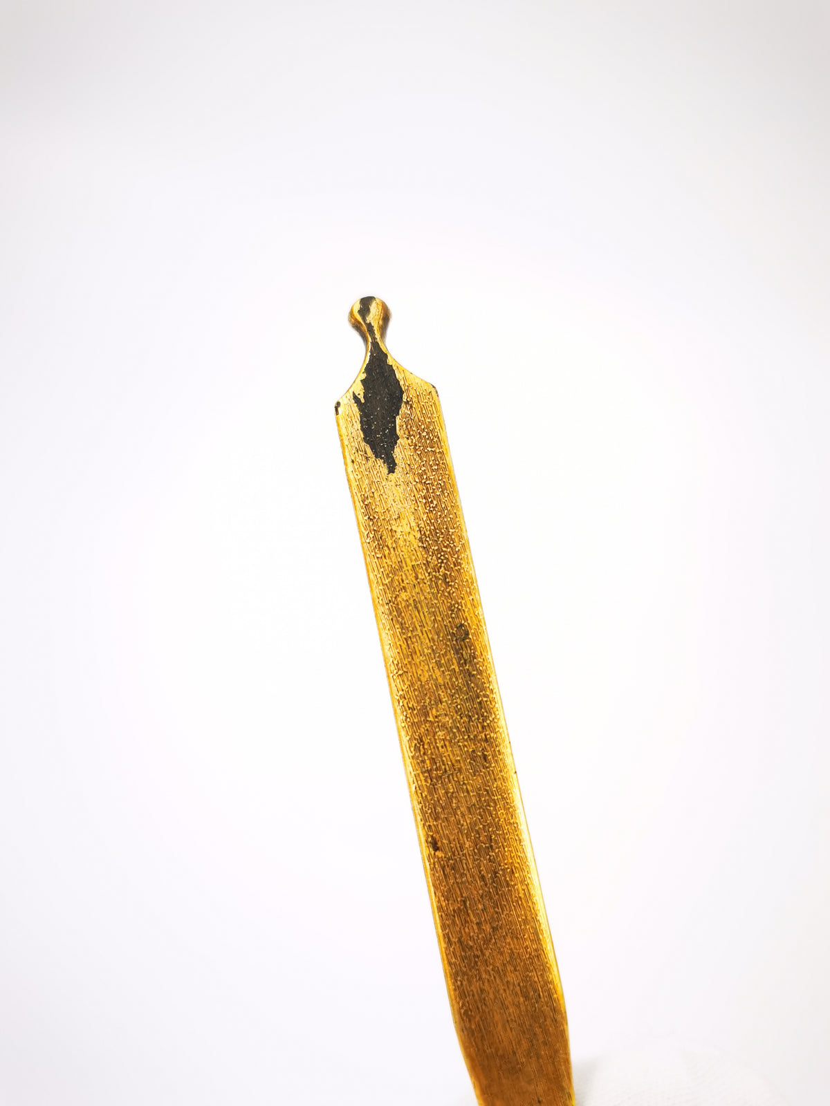 Japanese Sword Fitting Phoenix Perched on Paulownia Motif Kogai for Wakzaishi and Tanto Edo Period Antique D156