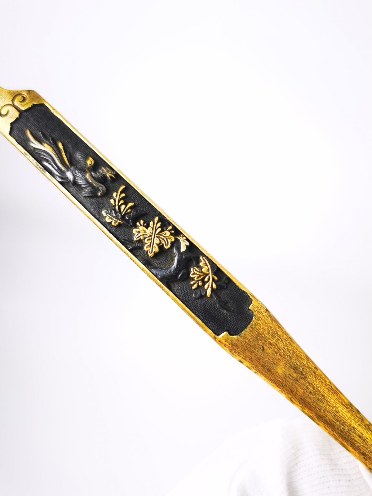 Japanese Sword Fitting Phoenix Perched on Paulownia Motif Kogai for Wakzaishi and Tanto Edo Period Antique D156
